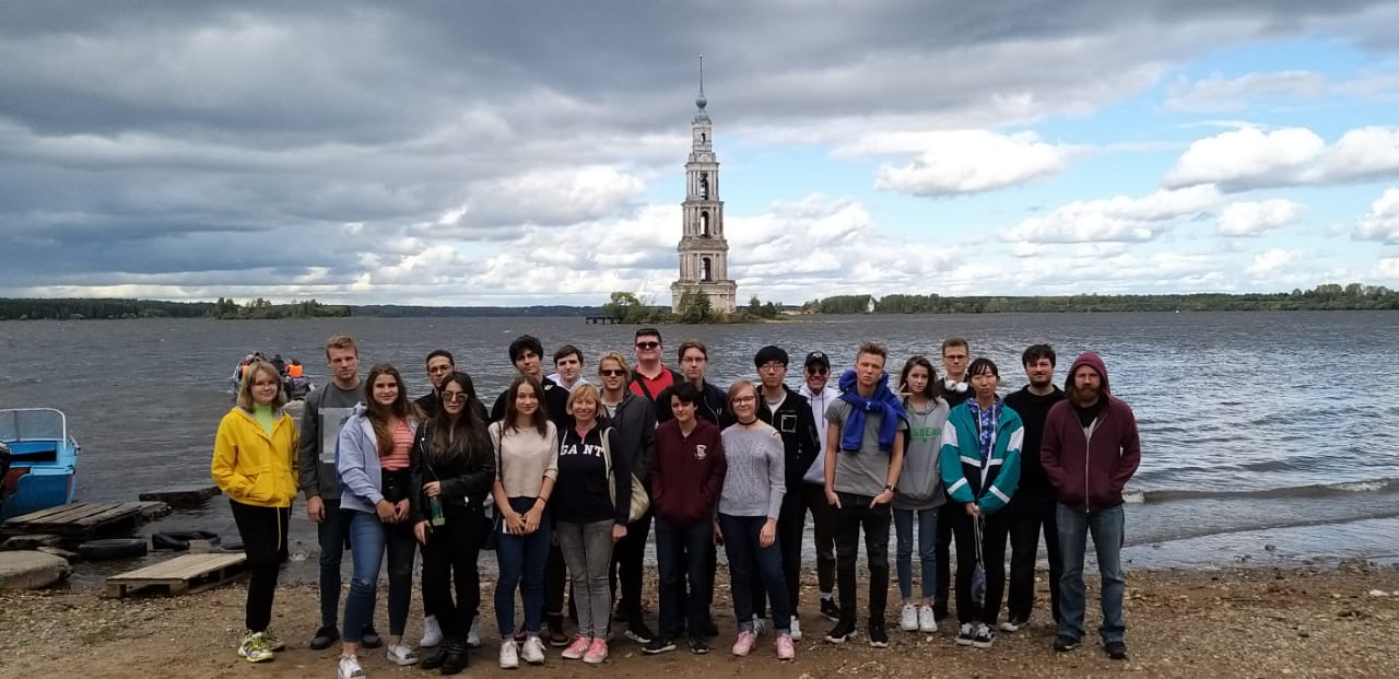 The entertaining trip to Uglich and Mishkin. School 3